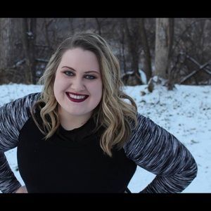 Meet your Posher, Emily